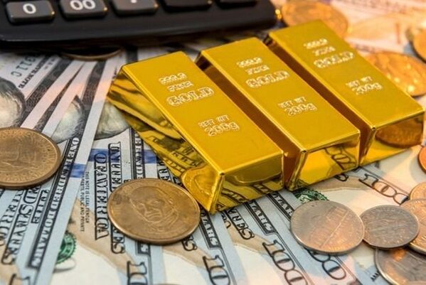بررسی قیمت طلا و سکه